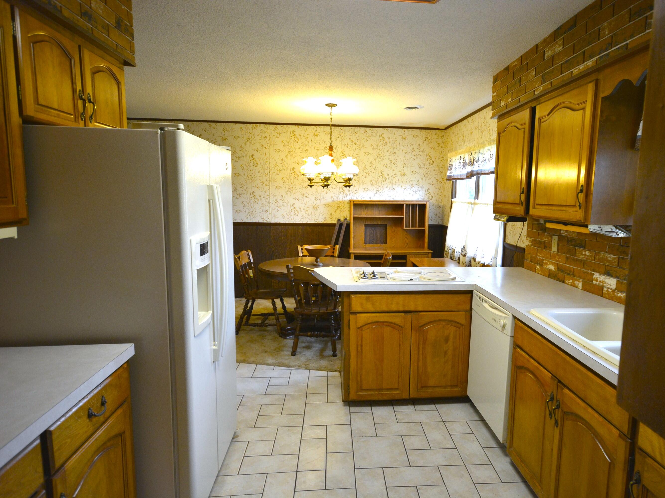 990 Wentz Road Lima, OH 45807 - Photo 12 of 25 Gallery Image 12