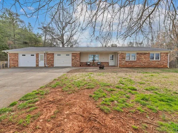 $199,000 | 1136 South County Line Road, Patrick Springs, VA 24133