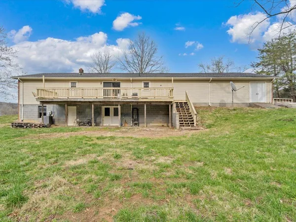 $199,000 | 1136 South County Line Road, Patrick Springs, VA 24133