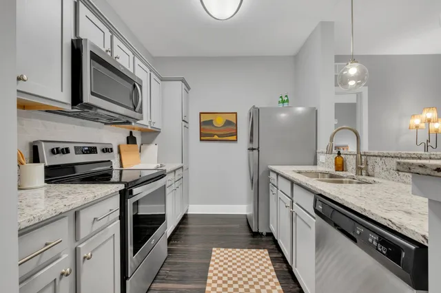 $260,000 | 934 Governors Court, Unit 208, Nashville, TN 37211