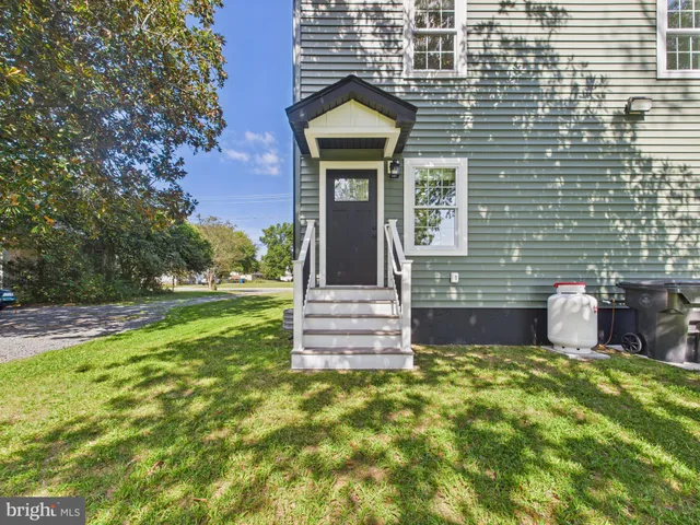 $695,000 | 18 West McCabe Street, Selbyville, DE 19975