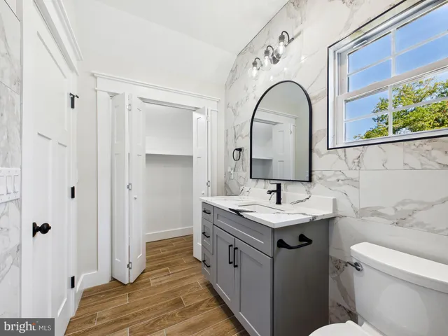 $695,000 | 18 West McCabe Street, Selbyville, DE 19975