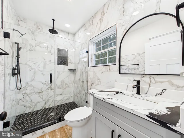 $695,000 | 18 West McCabe Street, Selbyville, DE 19975