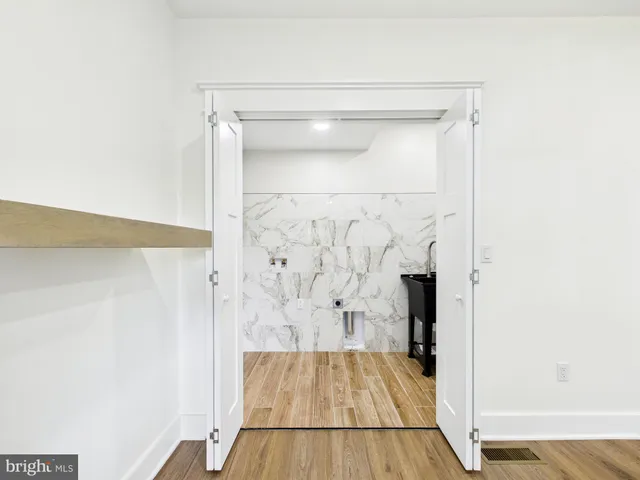 $695,000 | 18 West McCabe Street, Selbyville, DE 19975