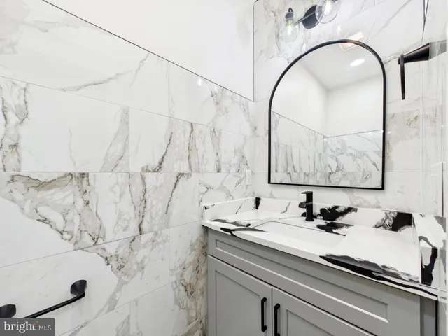 $695,000 | 18 West McCabe Street, Selbyville, DE 19975