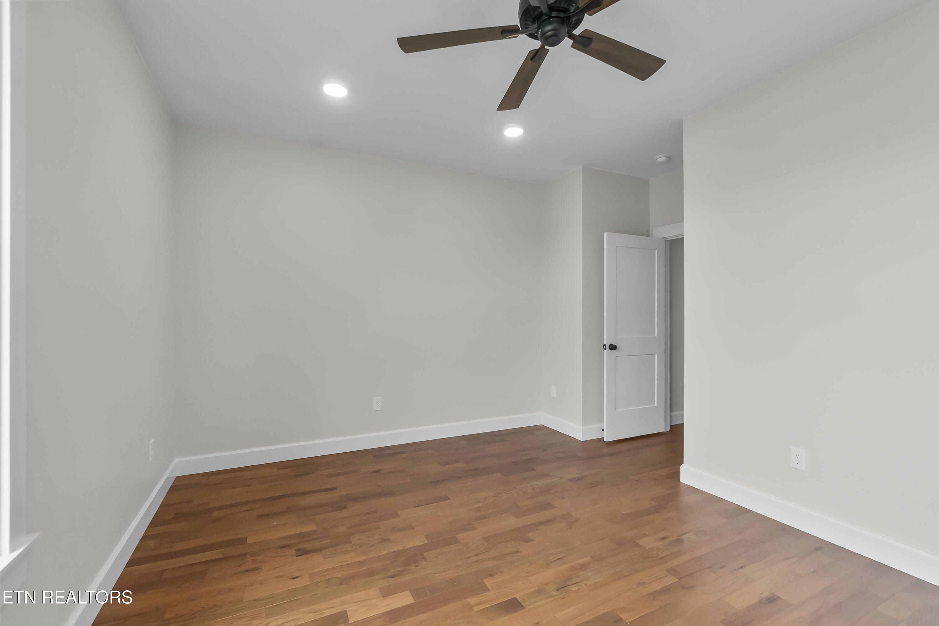 1121 Frogpond Road Friendsville, TN 37737 - Photo 22 of 33 Bedroom