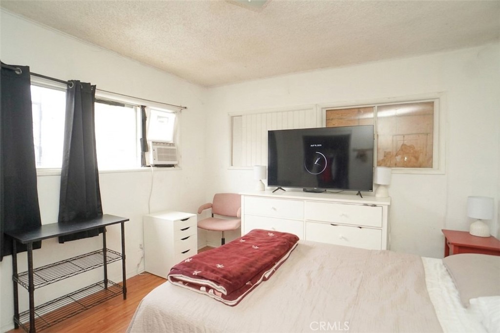 815 West 134th Street Compton, CA 90222 - Photo 4 of 7