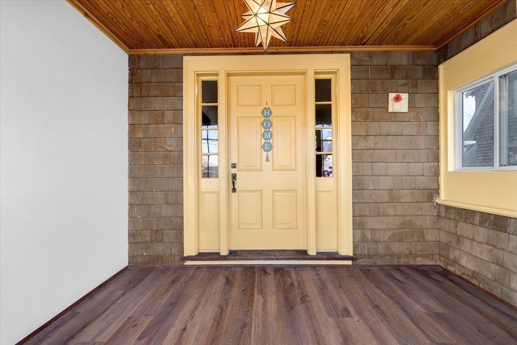 55 Louis Street Barnstable, MA 02601 - Photo 3 of 21