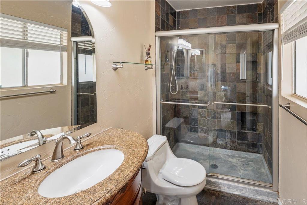 810 Steffy Road Ramona, CA 92065 - Photo 17 of 43 Primary Bath