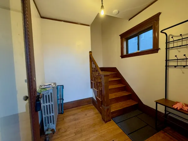 a view of an entryway with workspace