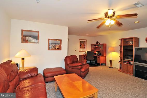 7382 Maury Road Baltimore, MD 21244 - Photo 18 of 23 Family Room