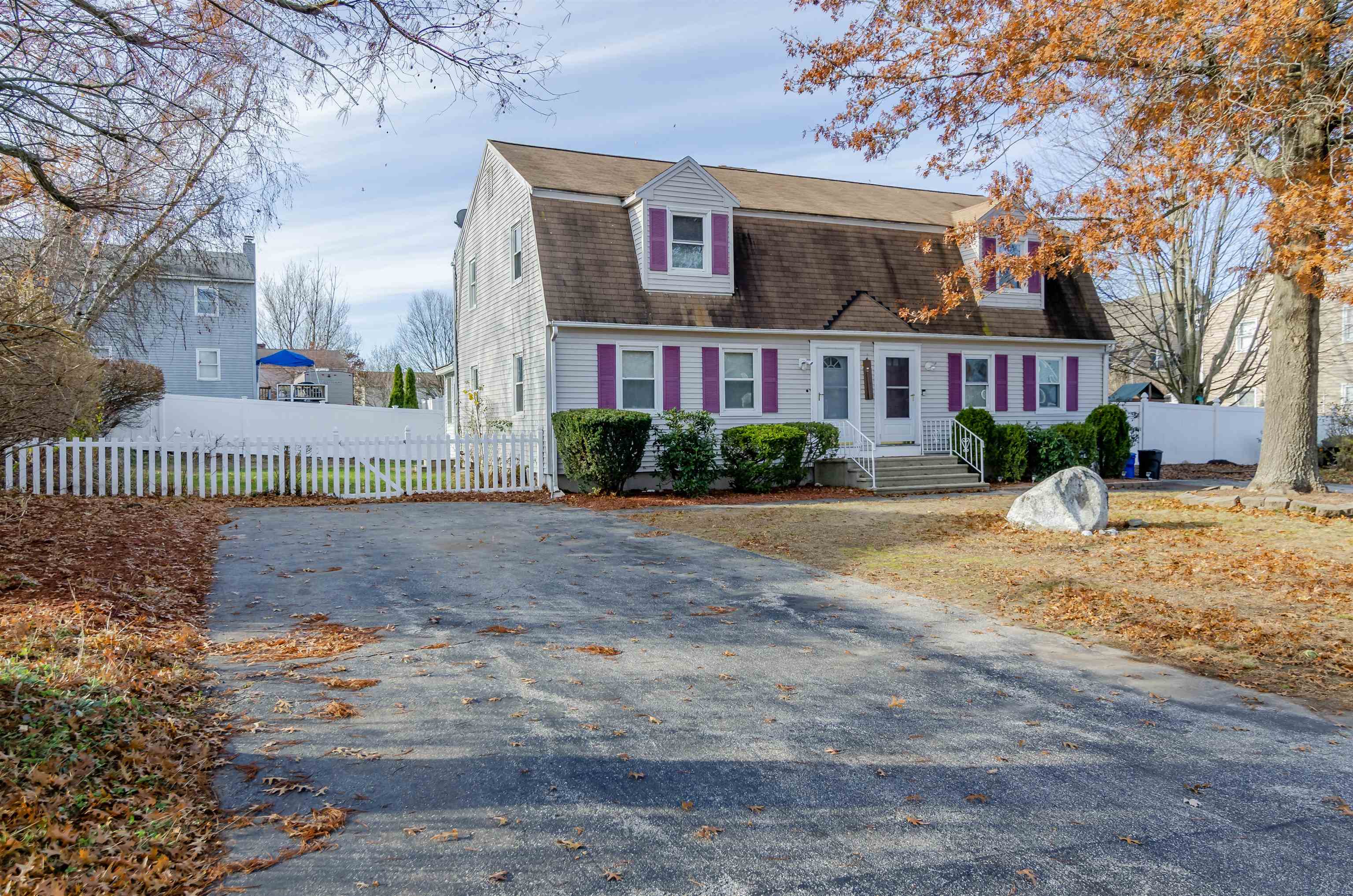 13 L Phillip Road Derry, NH 03038 - Photo 3 of 40