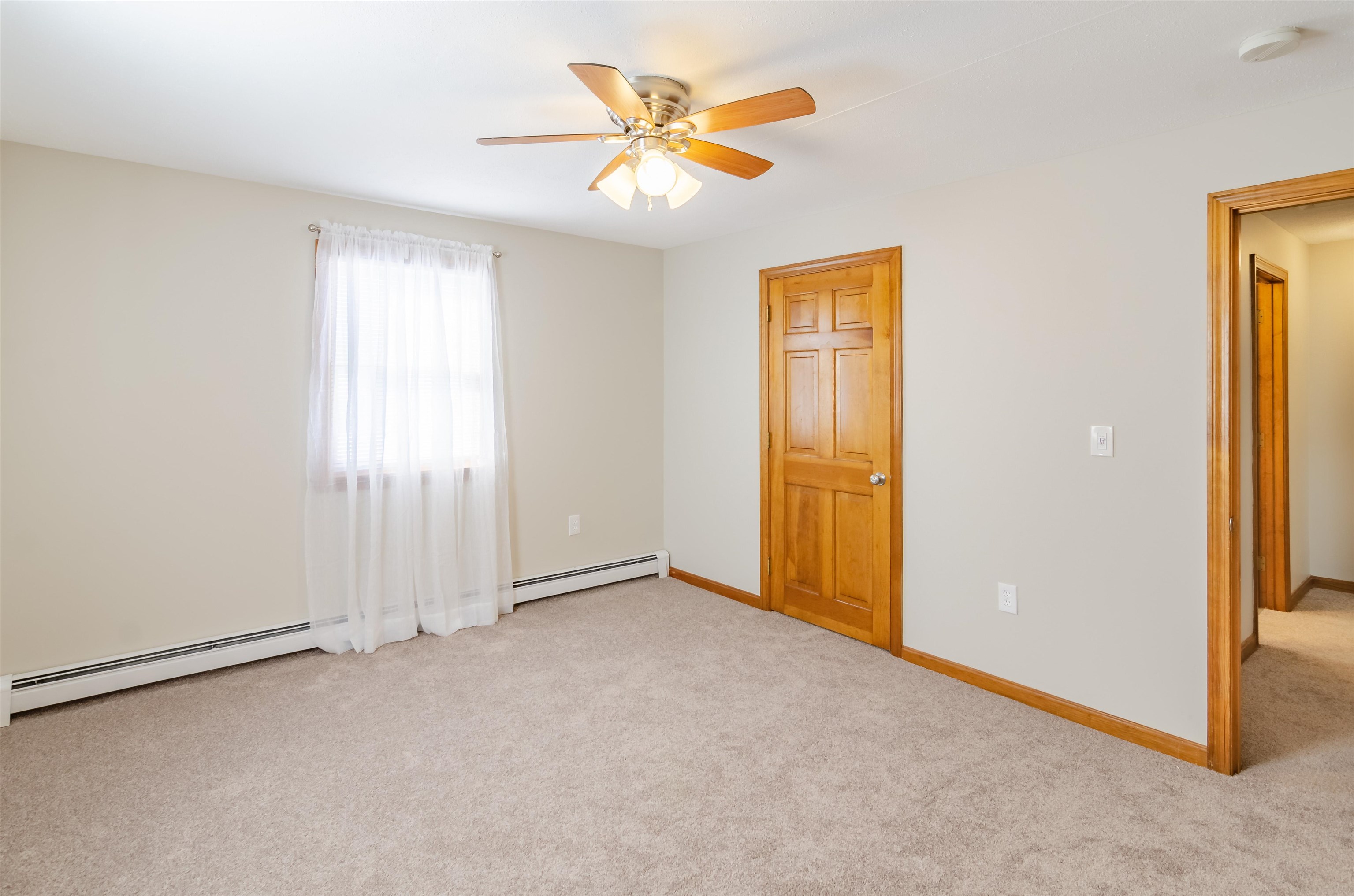 13 L Phillip Road Derry, NH 03038 - Photo 31 of 40