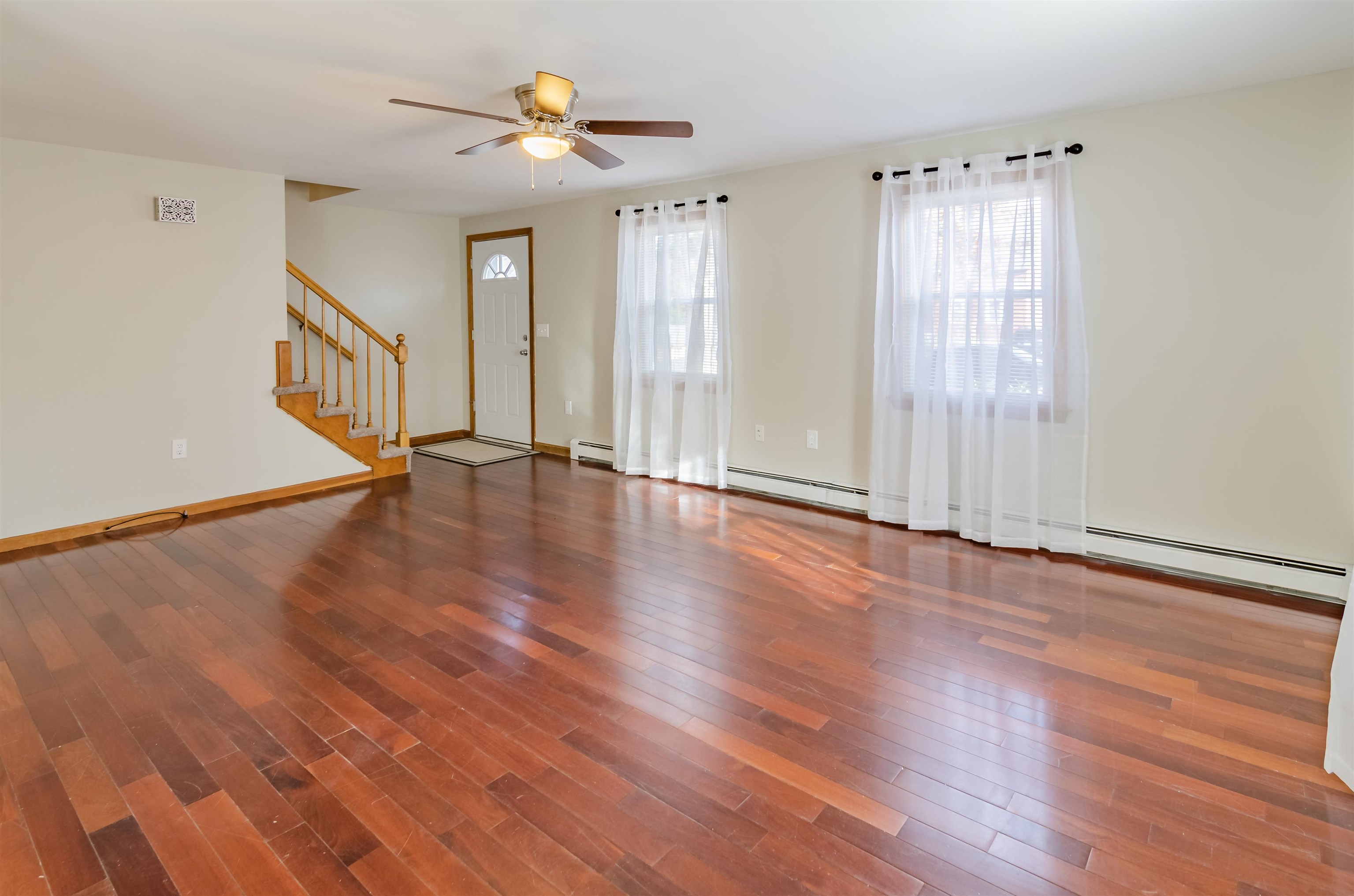 13 L Phillip Road Derry, NH 03038 - Photo 10 of 40