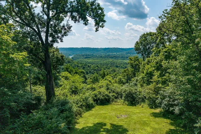 $649,900 | 10458 Harmony Hills Drive, Aurora, IN 47001