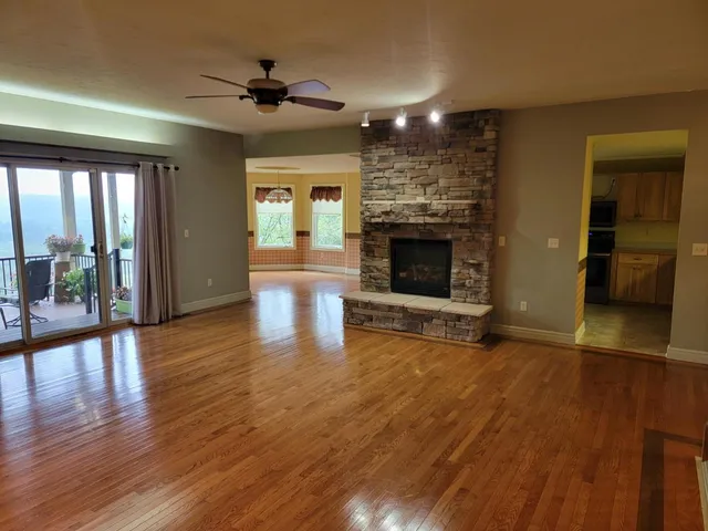 $649,900 | 10458 Harmony Hills Drive, Aurora, IN 47001