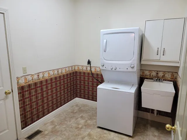 $649,900 | 10458 Harmony Hills Drive, Aurora, IN 47001