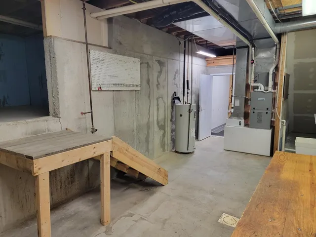 $649,900 | 10458 Harmony Hills Drive, Aurora, IN 47001