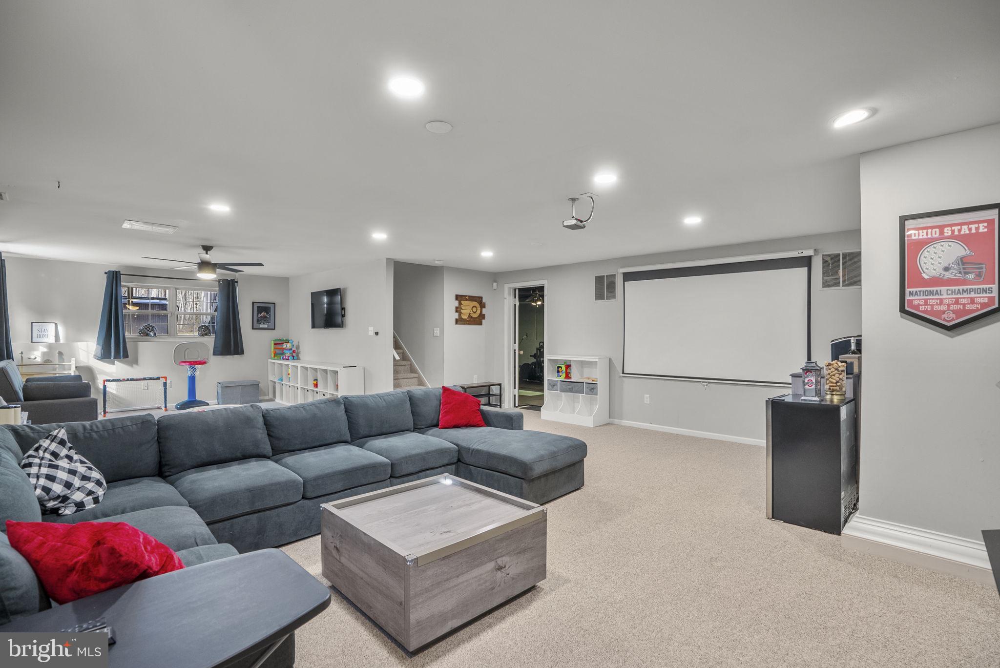14 Stanger Court Clayton, NJ 08094 - Photo 15 of 24 Beautiful, finished basement!