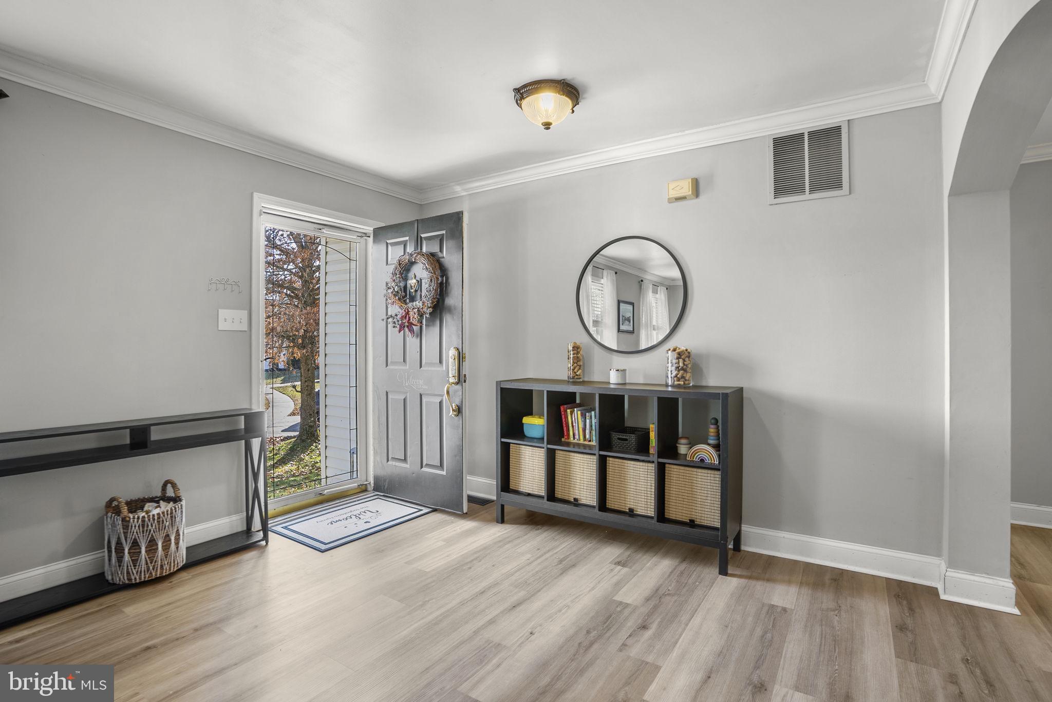 14 Stanger Court Clayton, NJ 08094 - Photo 2 of 24