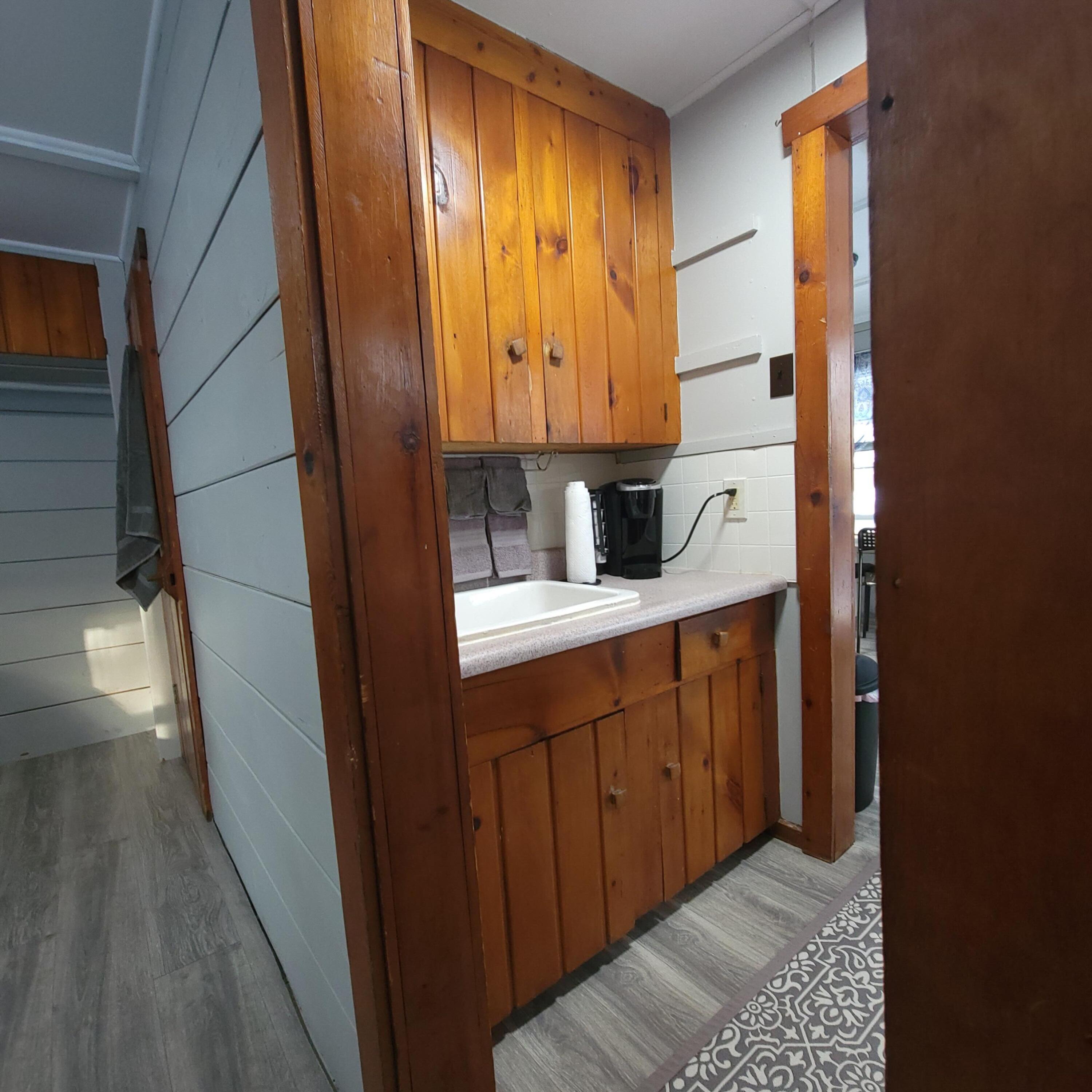 977 North Huron Road East Tawas, MI 48730 - Photo 17 of 22 Barberry Kitchen