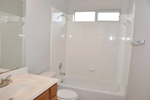 $1,675 | 272 Spillway Drive, Kyle, TX 78640