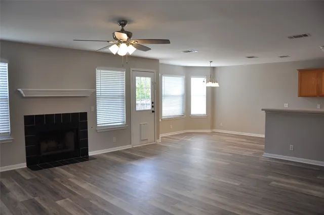 $1,675 | 272 Spillway Drive, Kyle, TX 78640