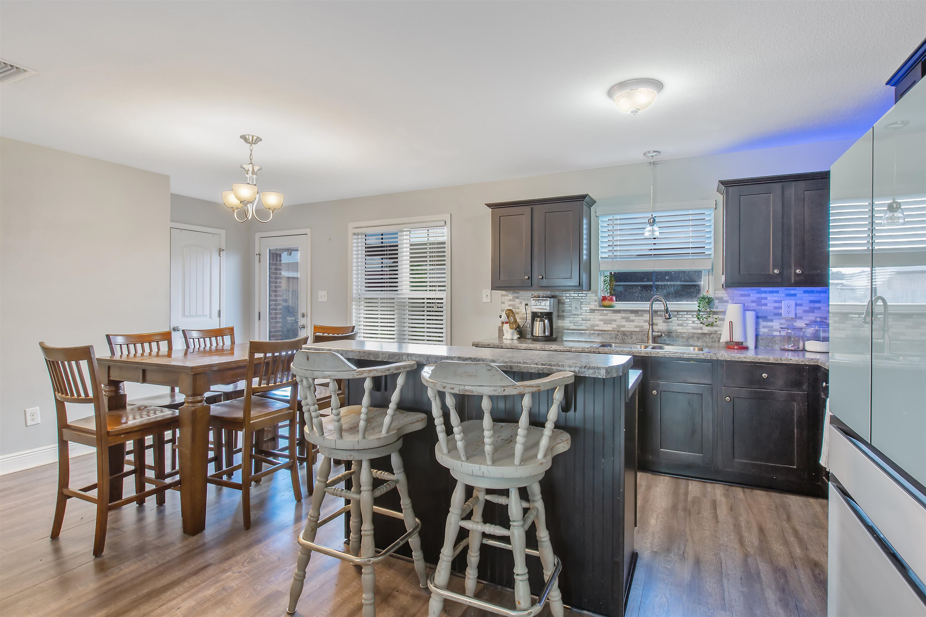 21555 Talbot Lane Robertsdale, AL 36567 - Photo 5 of 19 Kitchen