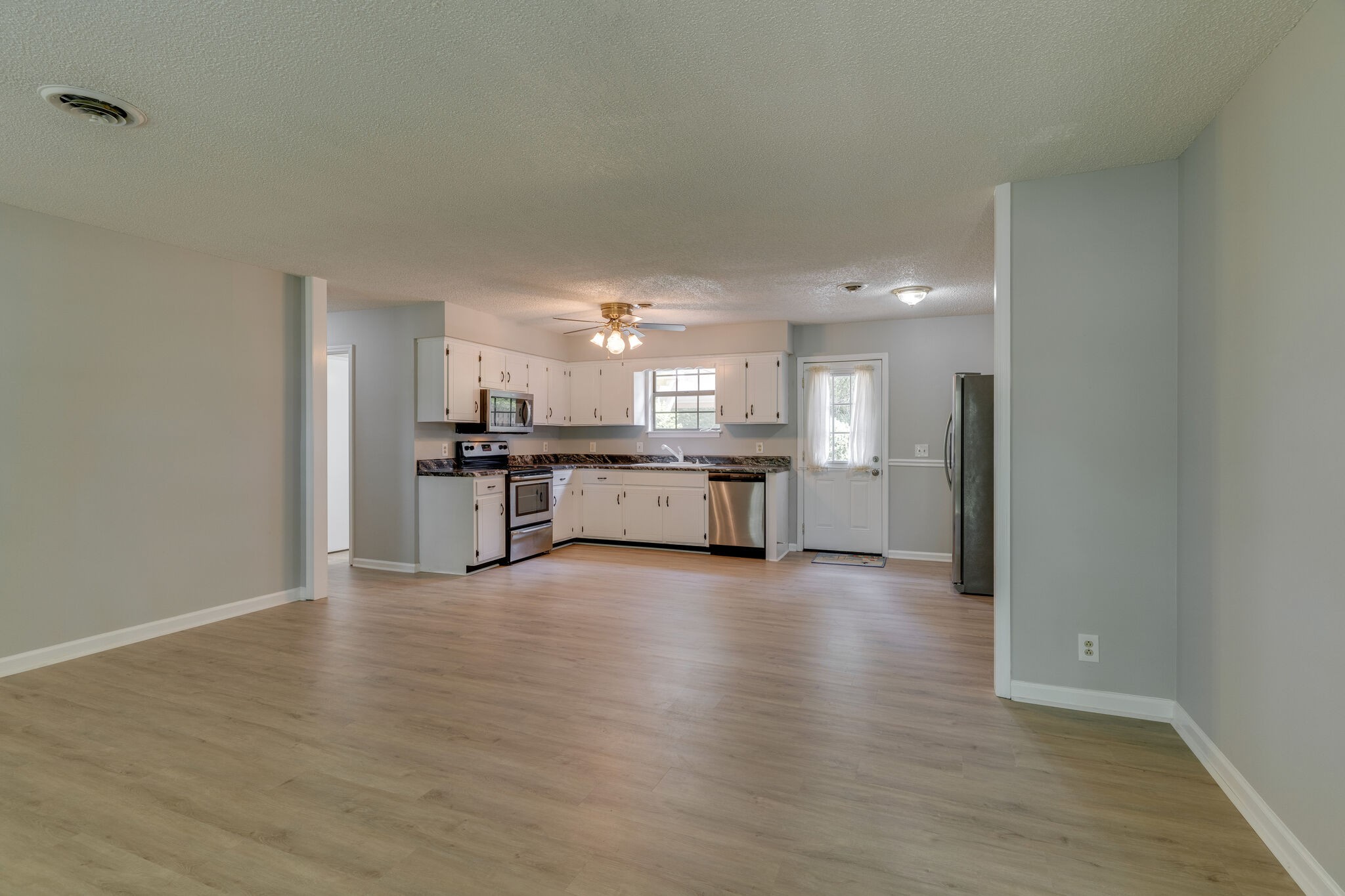 2606 Lock 2 Road Nashville, TN 37214 - Photo 3 of 16 Gallery Image 3