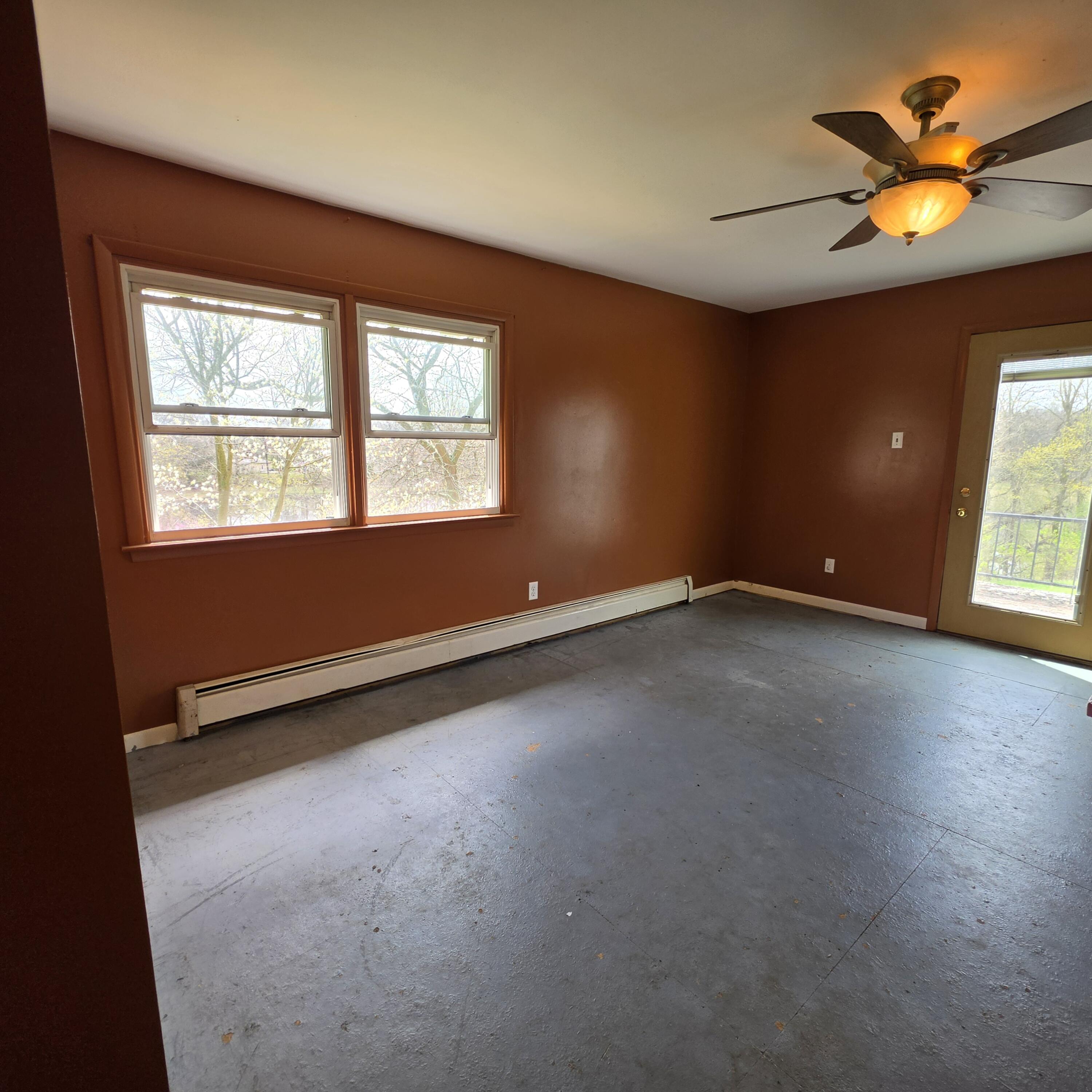 10650 Lawrence Road Brooklyn, MI 49230 - Photo 14 of 31 Master Bed