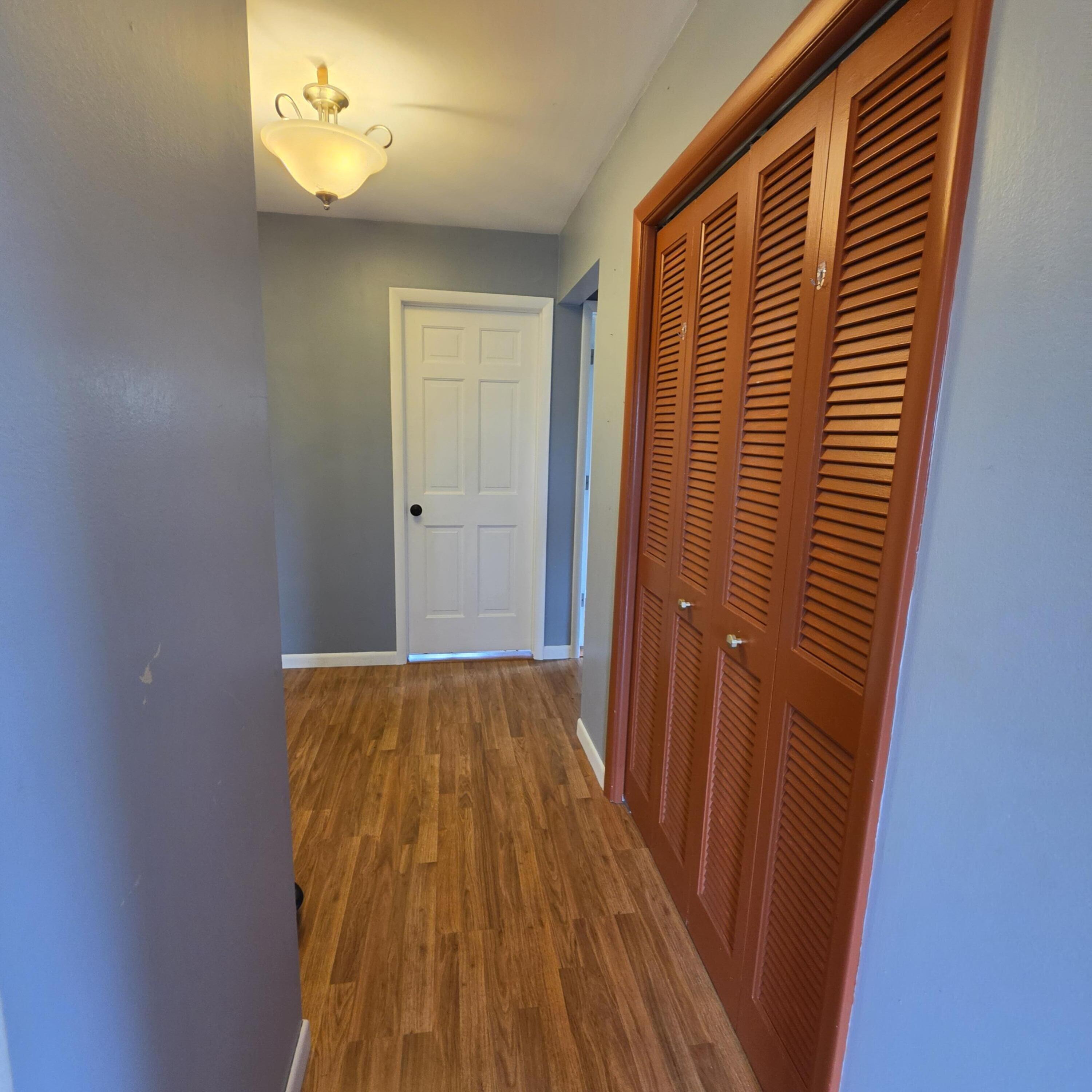 10650 Lawrence Road Brooklyn, MI 49230 - Photo 18 of 31 Upstairs Hall