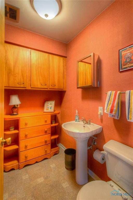 4564 Brookhurst Road Toledo, OH 43623 - Photo 14 of 19 Gallery Image 14