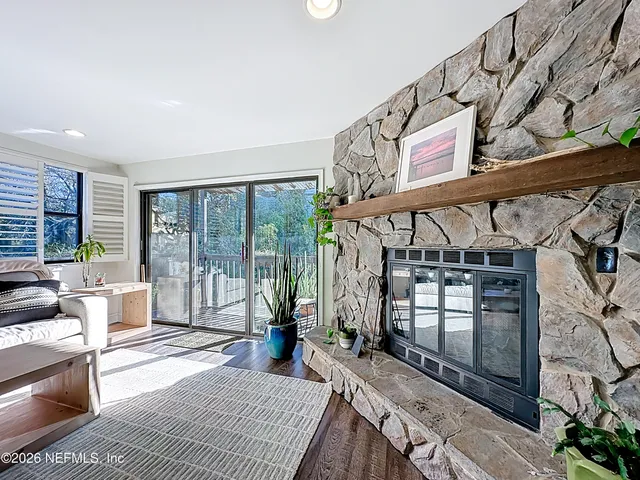 $4,700 | 2009 Seminole Road, Atlantic Beach, FL 32233