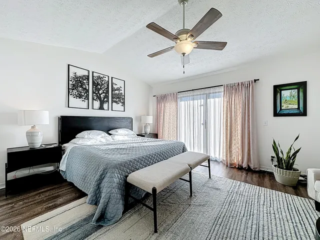 $4,700 | 2009 Seminole Road, Atlantic Beach, FL 32233