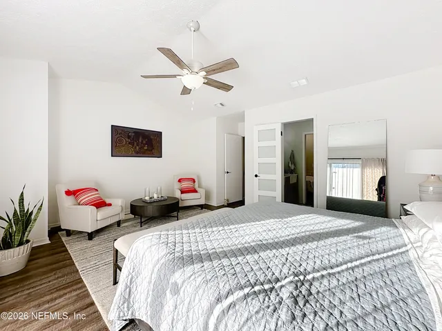 $4,700 | 2009 Seminole Road, Atlantic Beach, FL 32233