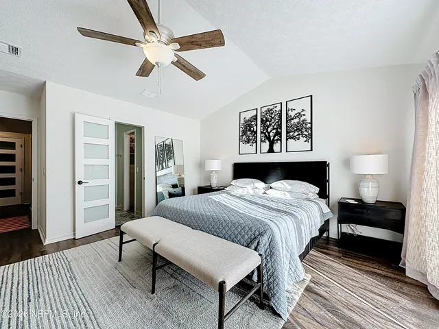 $4,700 | 2009 Seminole Road, Atlantic Beach, FL 32233