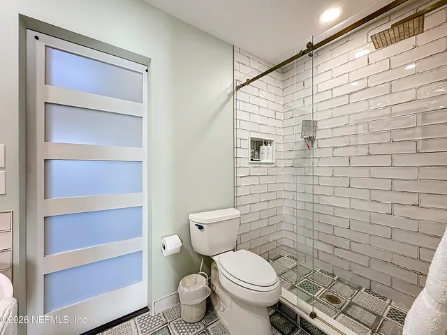 $4,700 | 2009 Seminole Road, Atlantic Beach, FL 32233