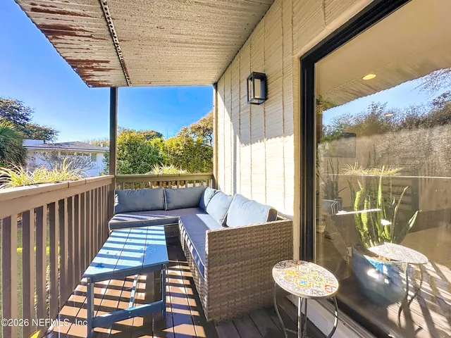 $4,700 | 2009 Seminole Road, Atlantic Beach, FL 32233