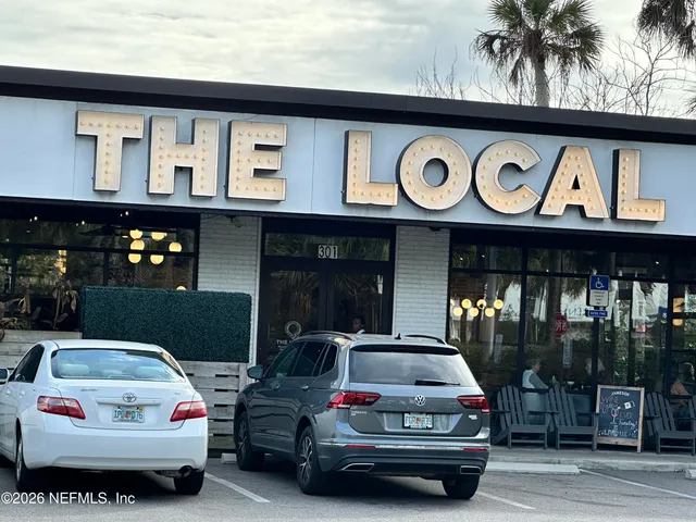 $4,700 | 2009 Seminole Road, Atlantic Beach, FL 32233