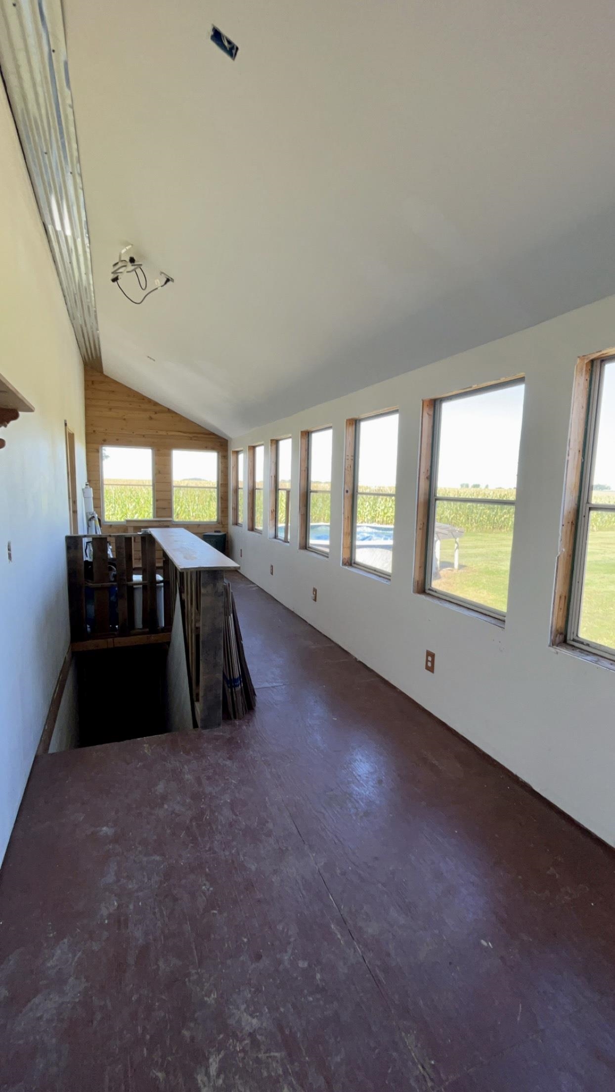 6070 Dewane Road Belvidere, IL 61008 - Photo 8 of 30 a view of an empty room and window