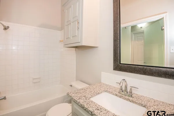$1,650 | 5911 Hollytree Drive, Tyler, TX 75703