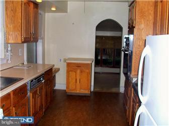 121 Pitman Downer Road Sewell, NJ 08080 - Photo 3 of 6