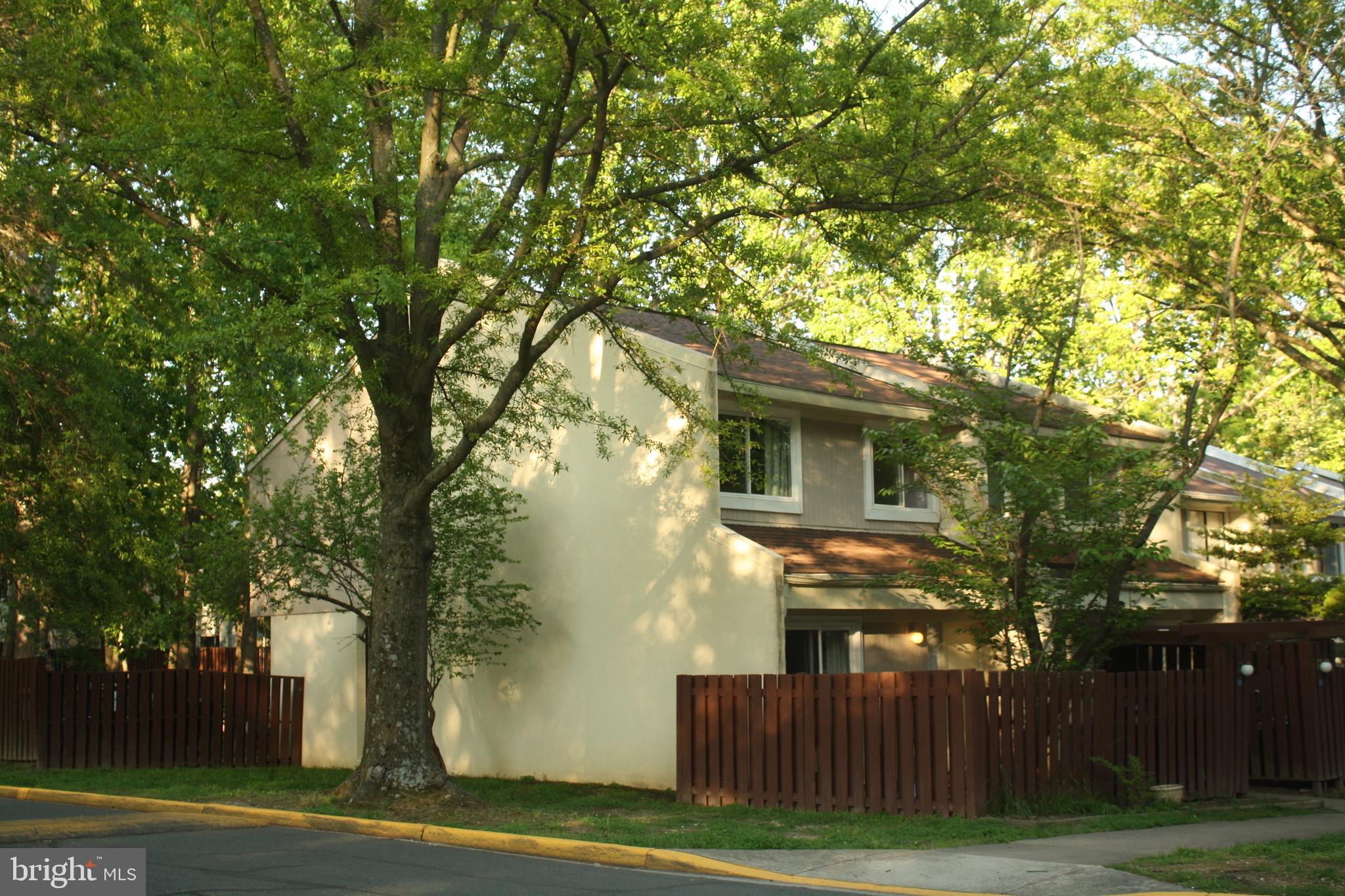 2301 Southgate Square Reston, VA 20191 - Photo 3 of 25