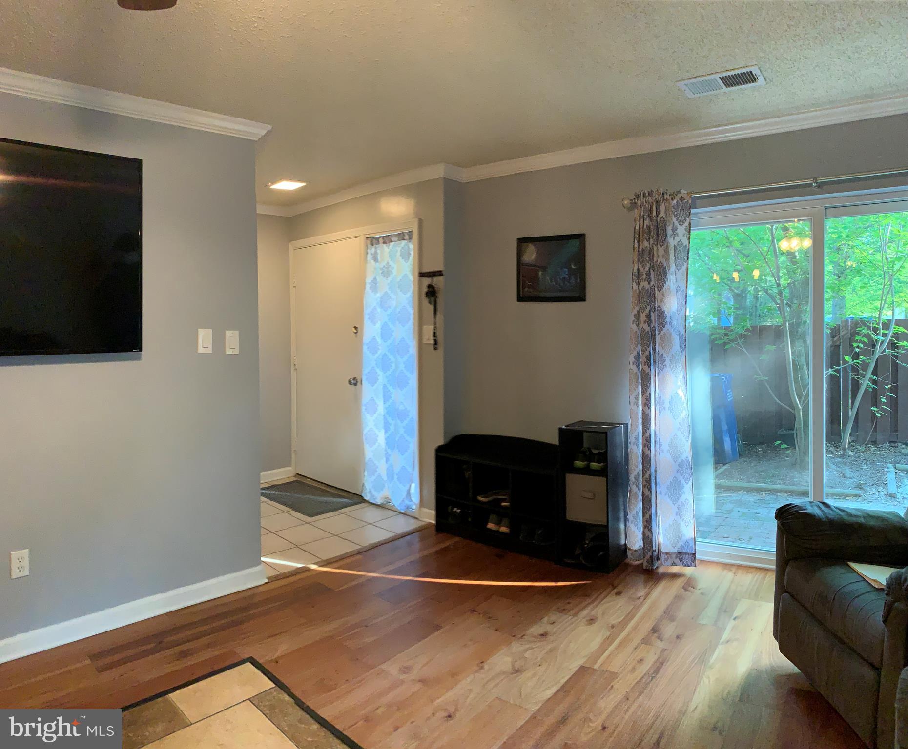 2301 Southgate Square Reston, VA 20191 - Photo 6 of 25