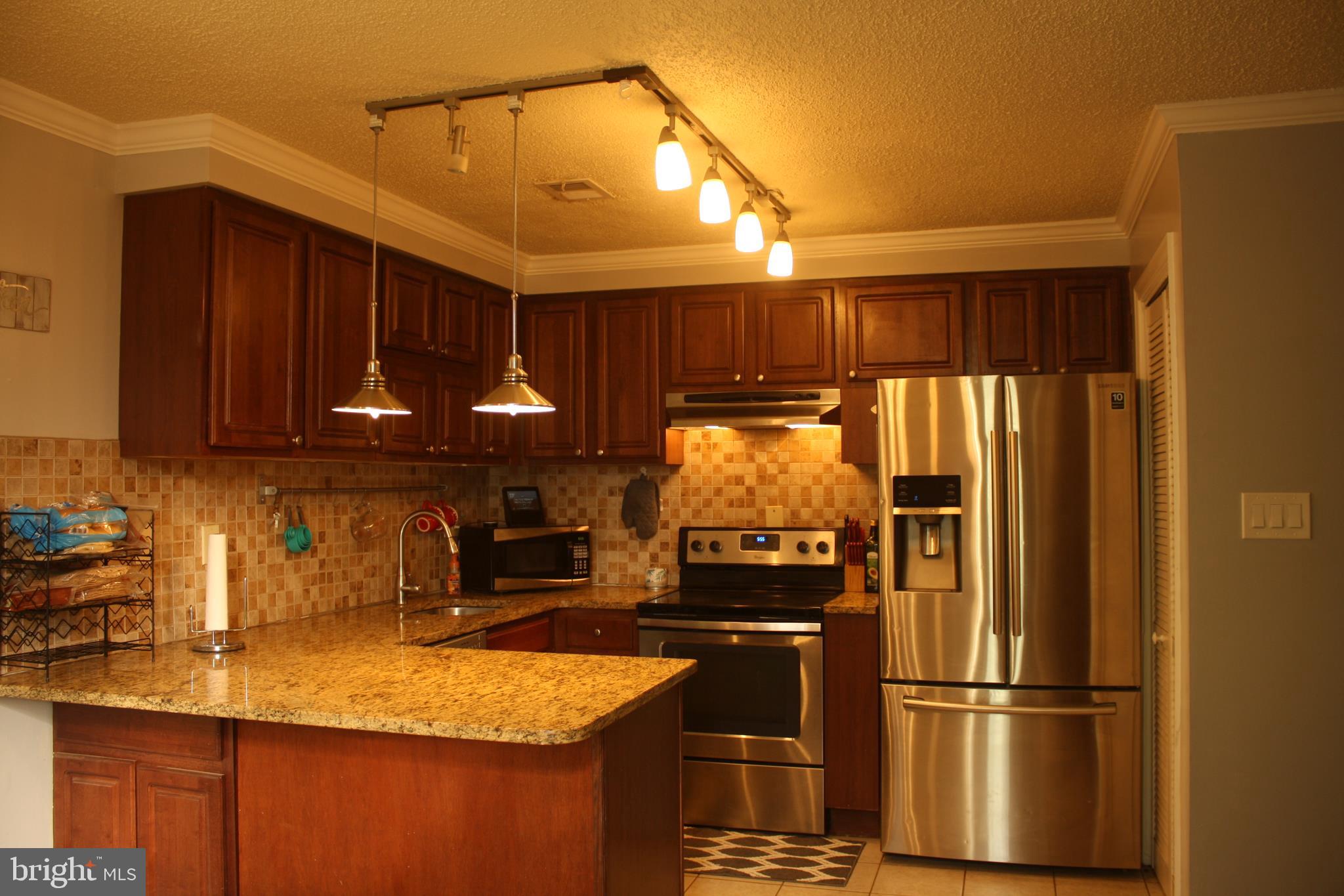 2301 Southgate Square Reston, VA 20191 - Photo 9 of 25