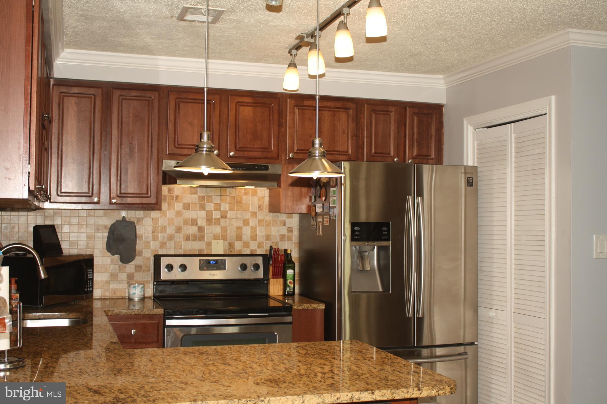 2301 Southgate Square Reston, VA 20191 - Photo 10 of 25