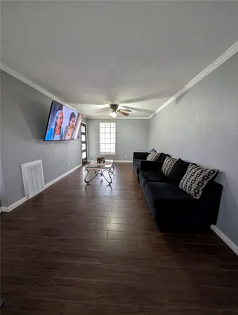 $190,000 | 4822 Dalmatian Drive, Houston, TX 77045