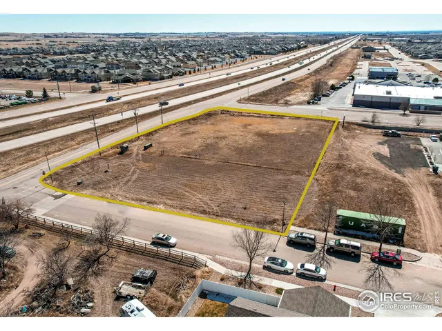 a view of a terrace with skyline