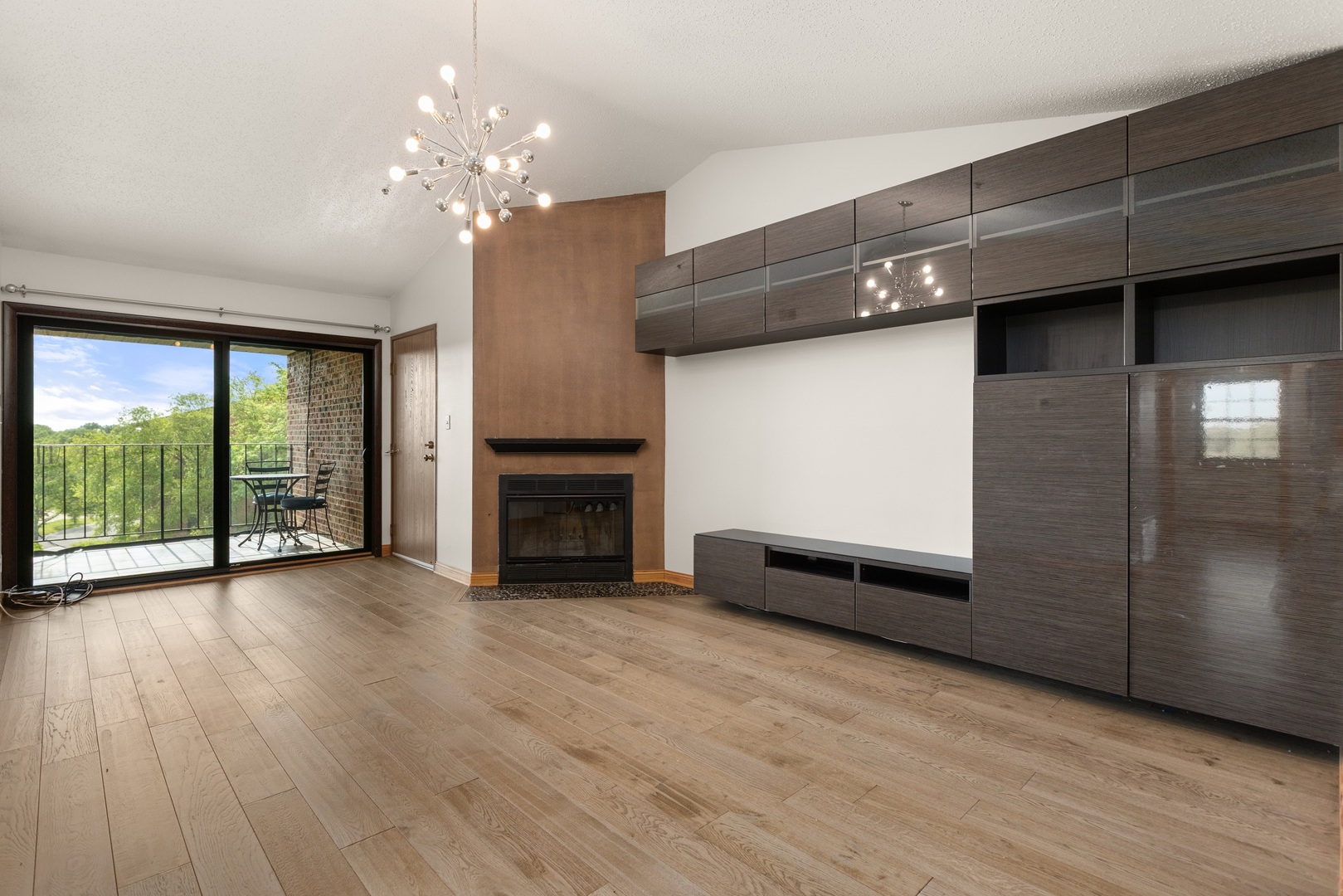 720 Weidner Road, Unit 307 Buffalo Grove, IL 60089 - Photo 10 of 34 Gallery Image 10