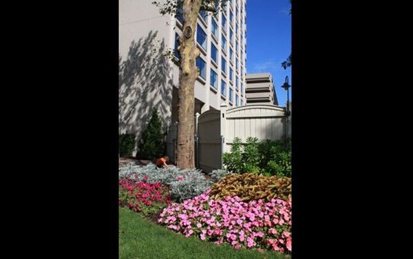 $725,000 | 65 East India Row, Unit 19H, Boston, MA 02110